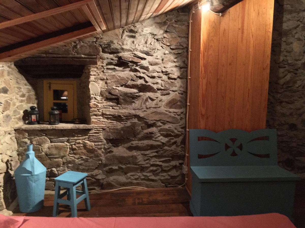 Casa Dos Livros Villa Talasnal Buitenkant foto